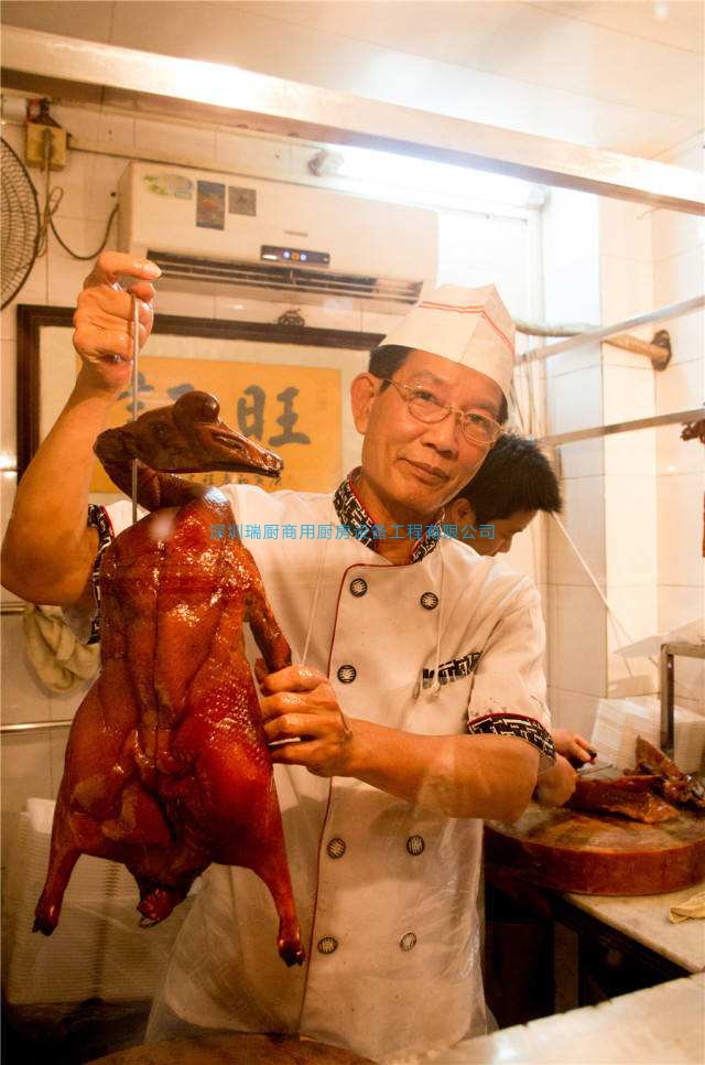 燒臘間需要的核心廚具有哪些？